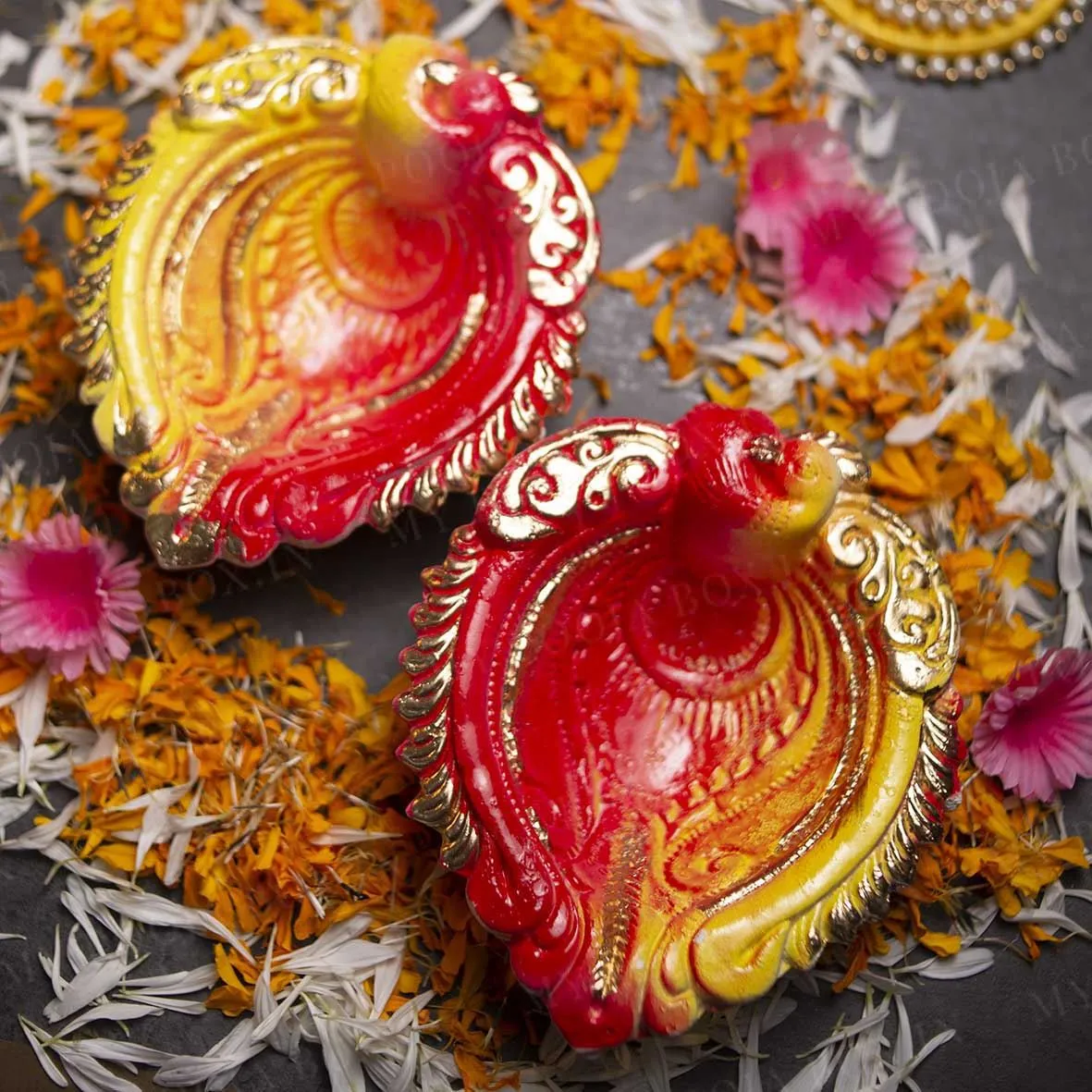 7INCH Relucent Eco Friendly Diya (Set of 2)