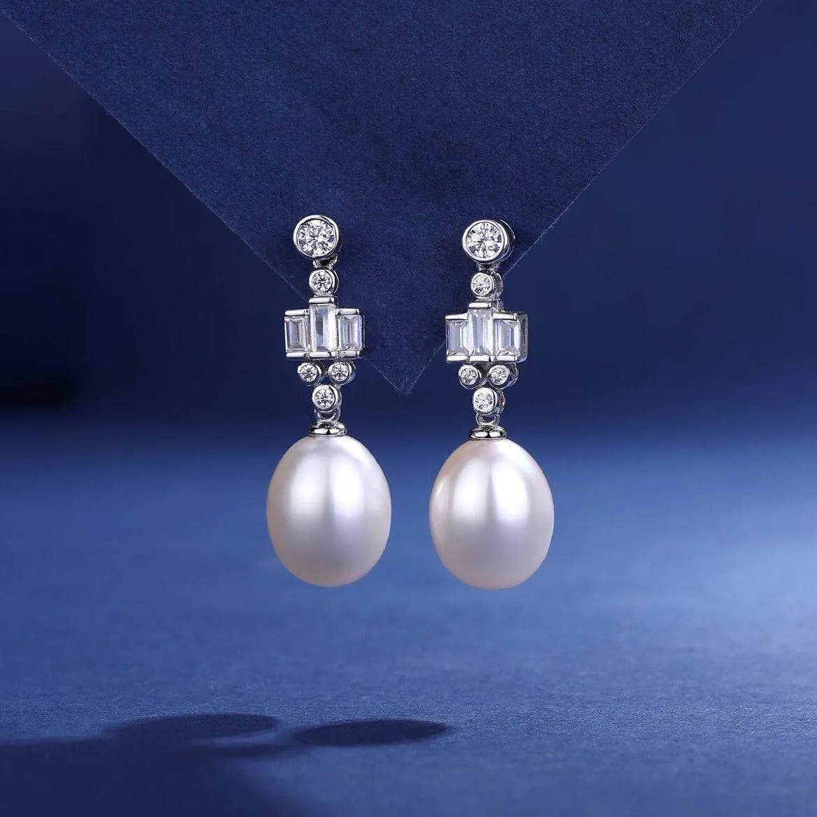 9-10mm Freshwater Drop Earrings Royal-Inspired