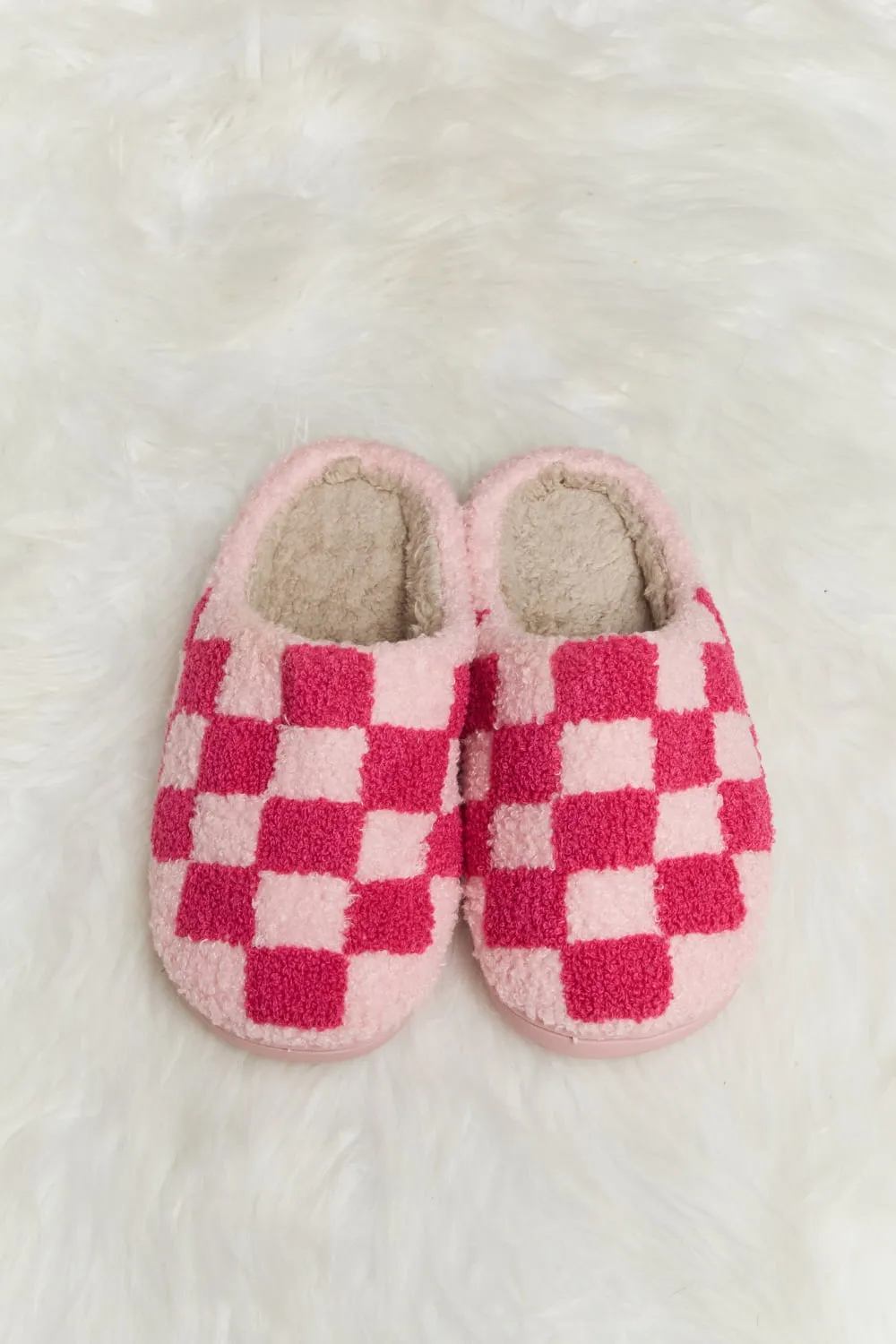 *APP EXCLUSIVE* Checkered Print Plush Slide Slippers