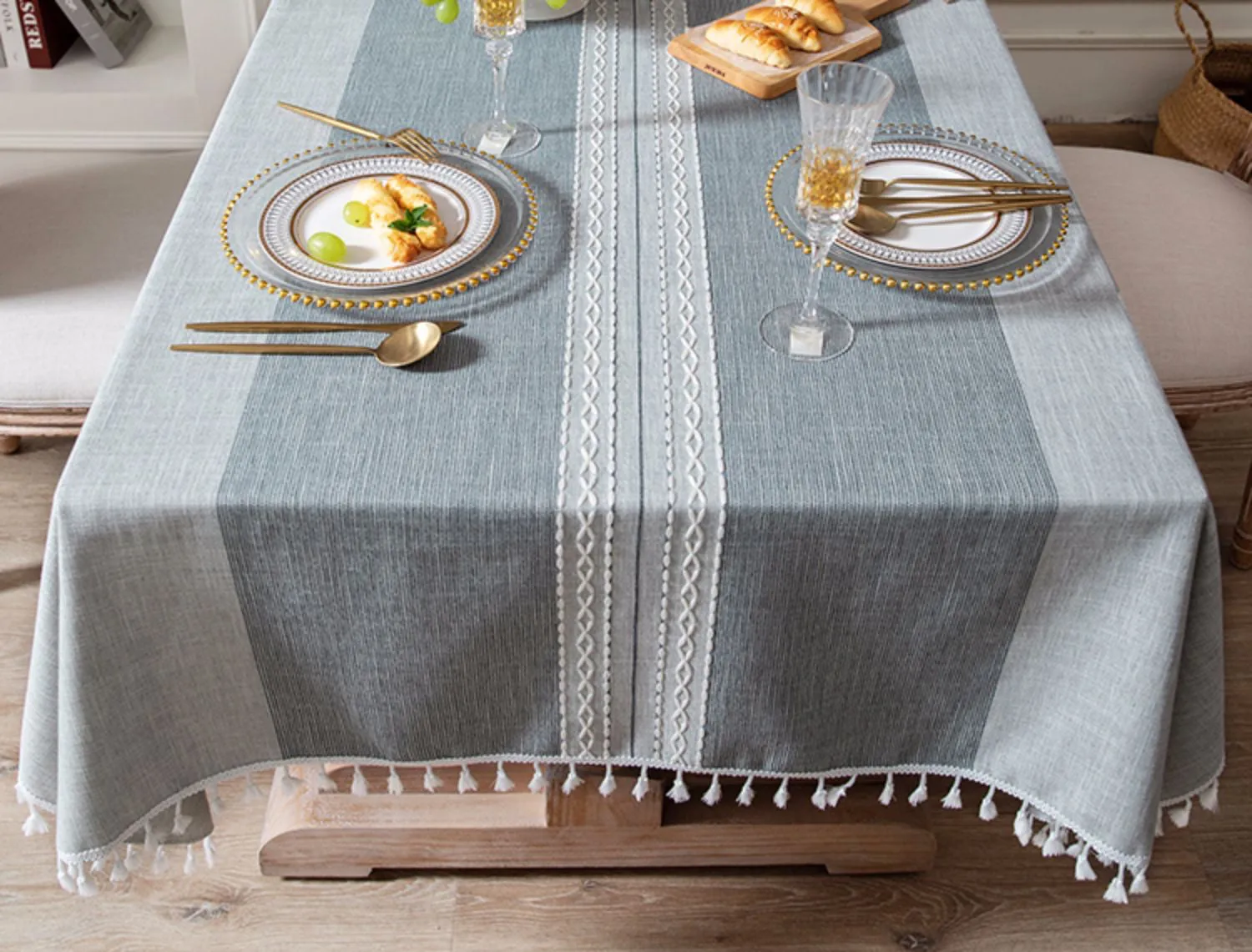 Cotton And Linen Tablecloth With Tassels