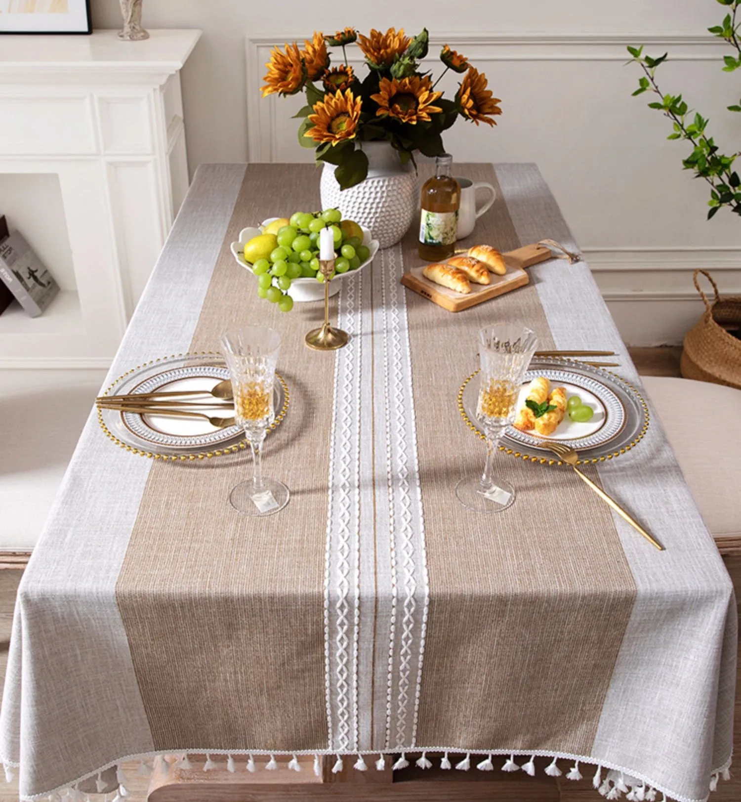 Cotton And Linen Tablecloth With Tassels