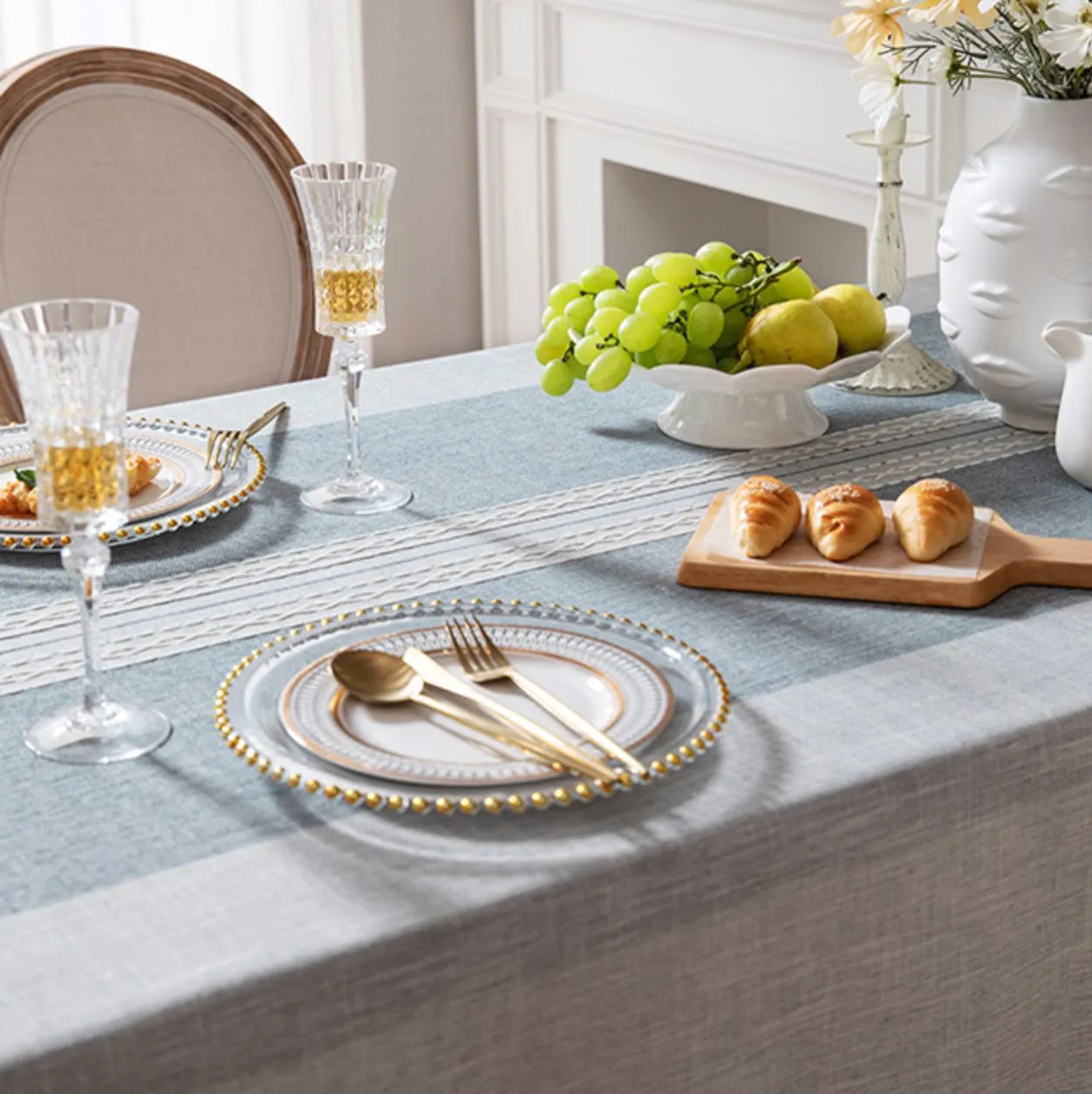 Cotton And Linen Tablecloth With Tassels