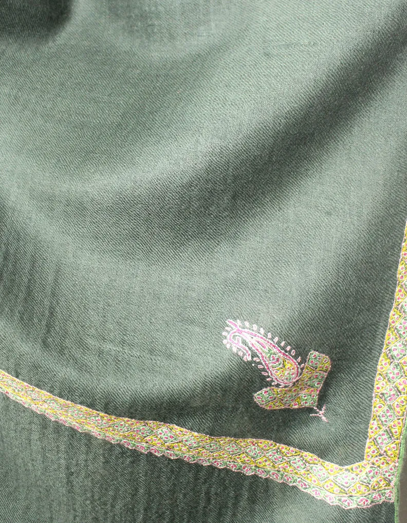 Grey Pashmina Shawl With Sozni Work 5773