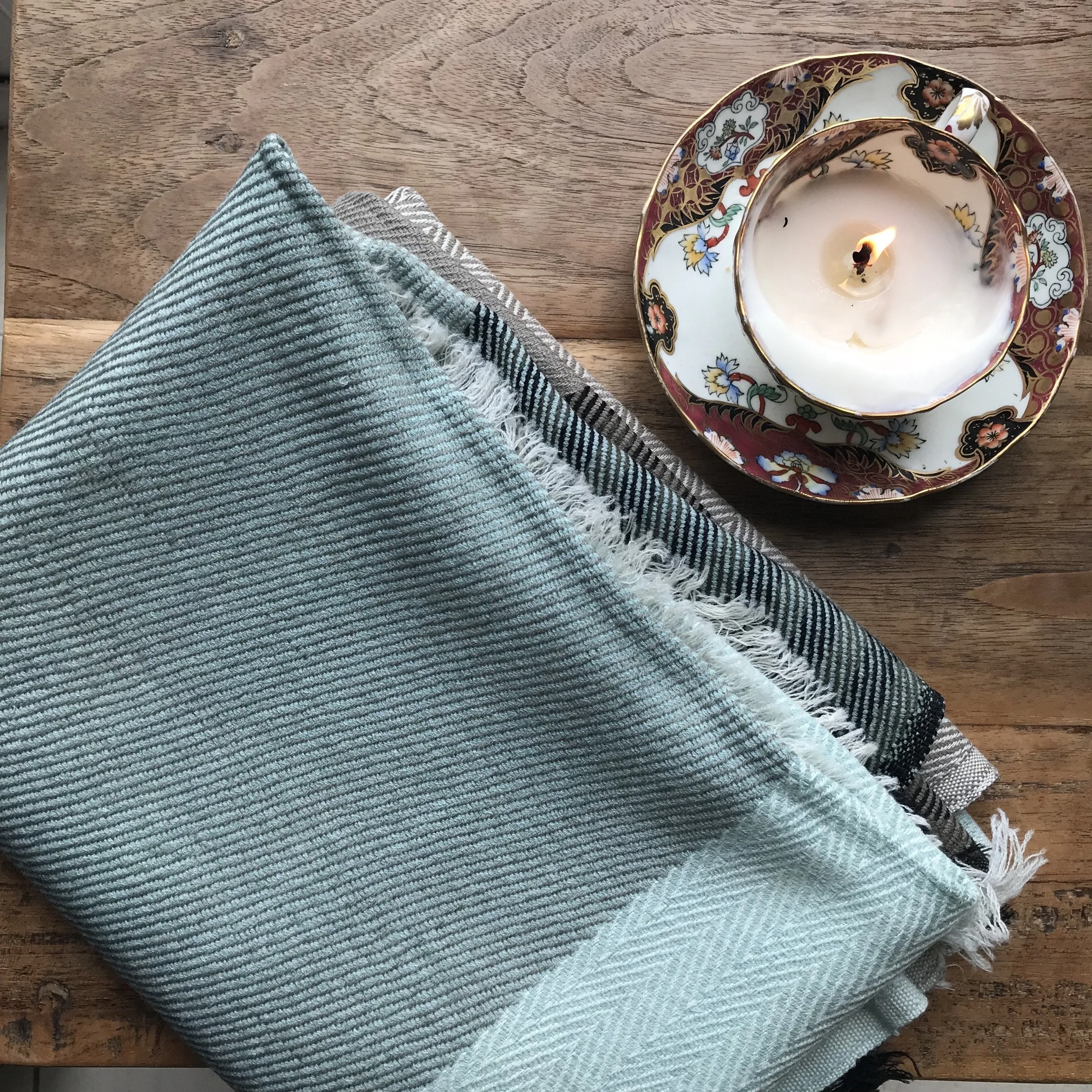 Handwoven throw - Himalayan Merino Wool - Mint Green