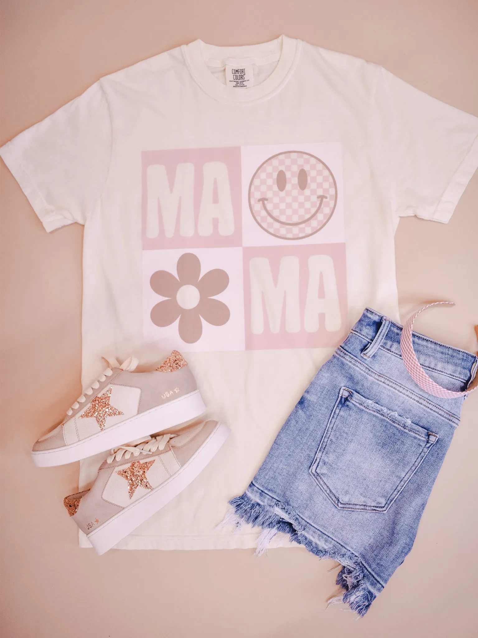 Mama Neutral Graphic Tee