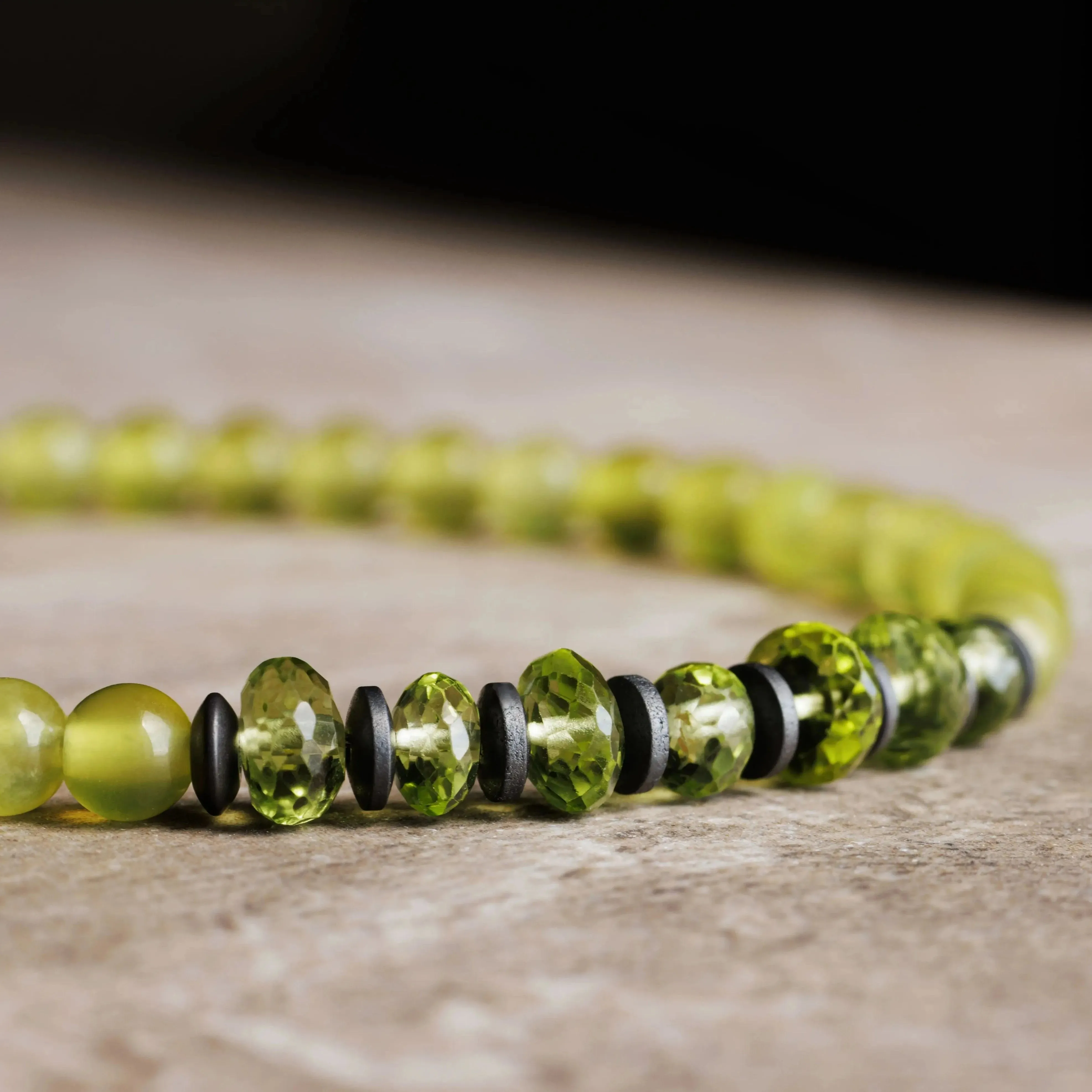 Peridot - Korean Jade Bracelet II (4-5mm)