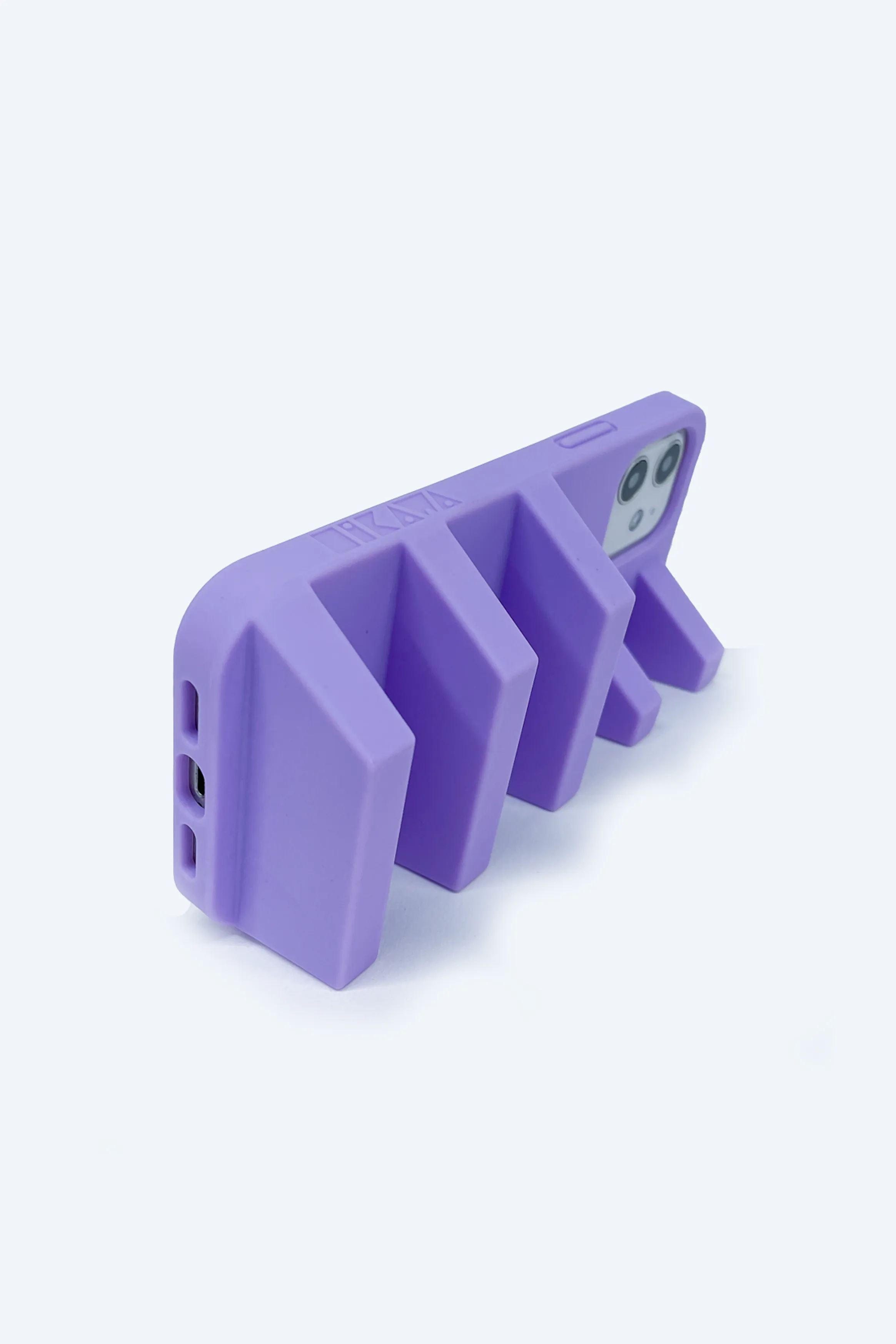 WAREHOUSE SALE: Geta Phone Case in Lilac